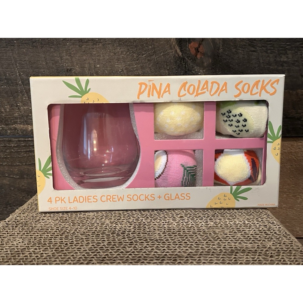 Women's Pina Colada Socks 4 Pk Crew Socks with Glass‎ in Gift Box